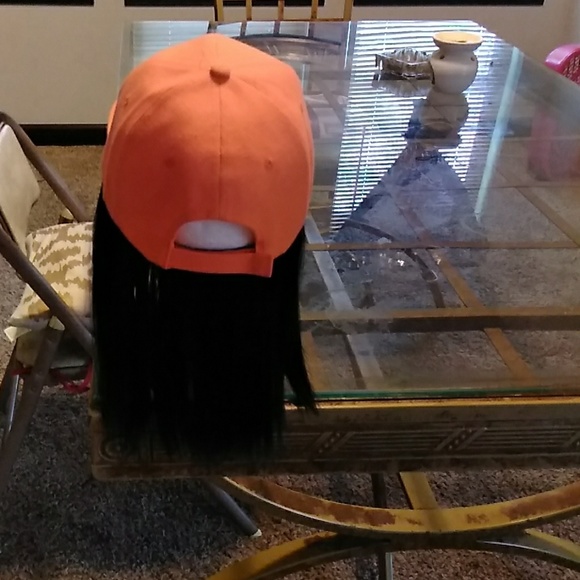 Hat - Picture 3 of 3